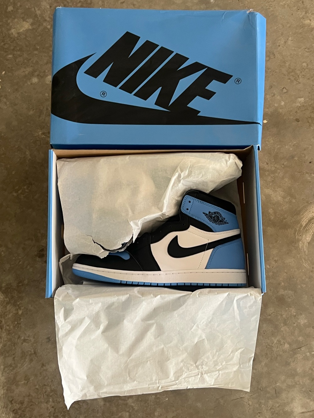 Air Jordan 1 Retro High OG “UNC Toe”